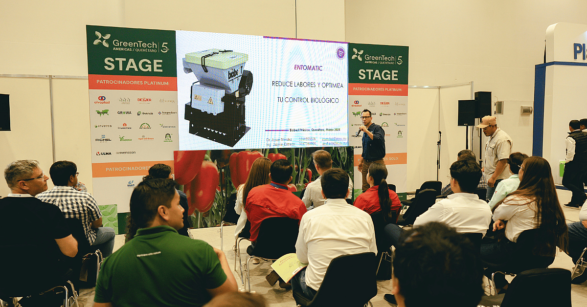 Presentation and audience from the back