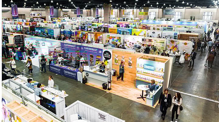 Show floor impression