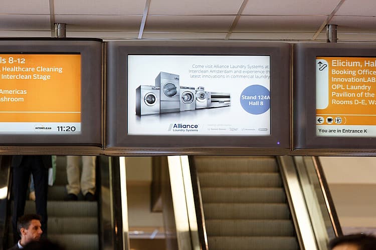 RAI live screen inside Entrance K