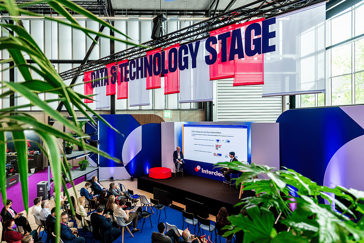Data technology stage