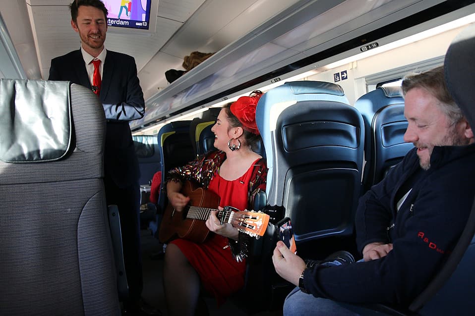 Trein entertainment tijdens de reis